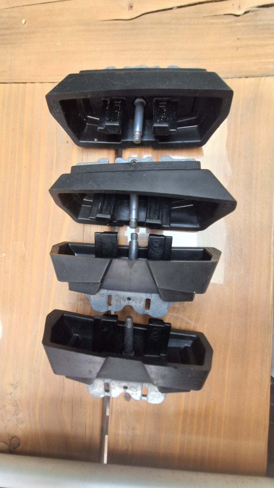 Thule Kit 187036 voor Mercedes C-Klasse Sedan (2024), Ophalen