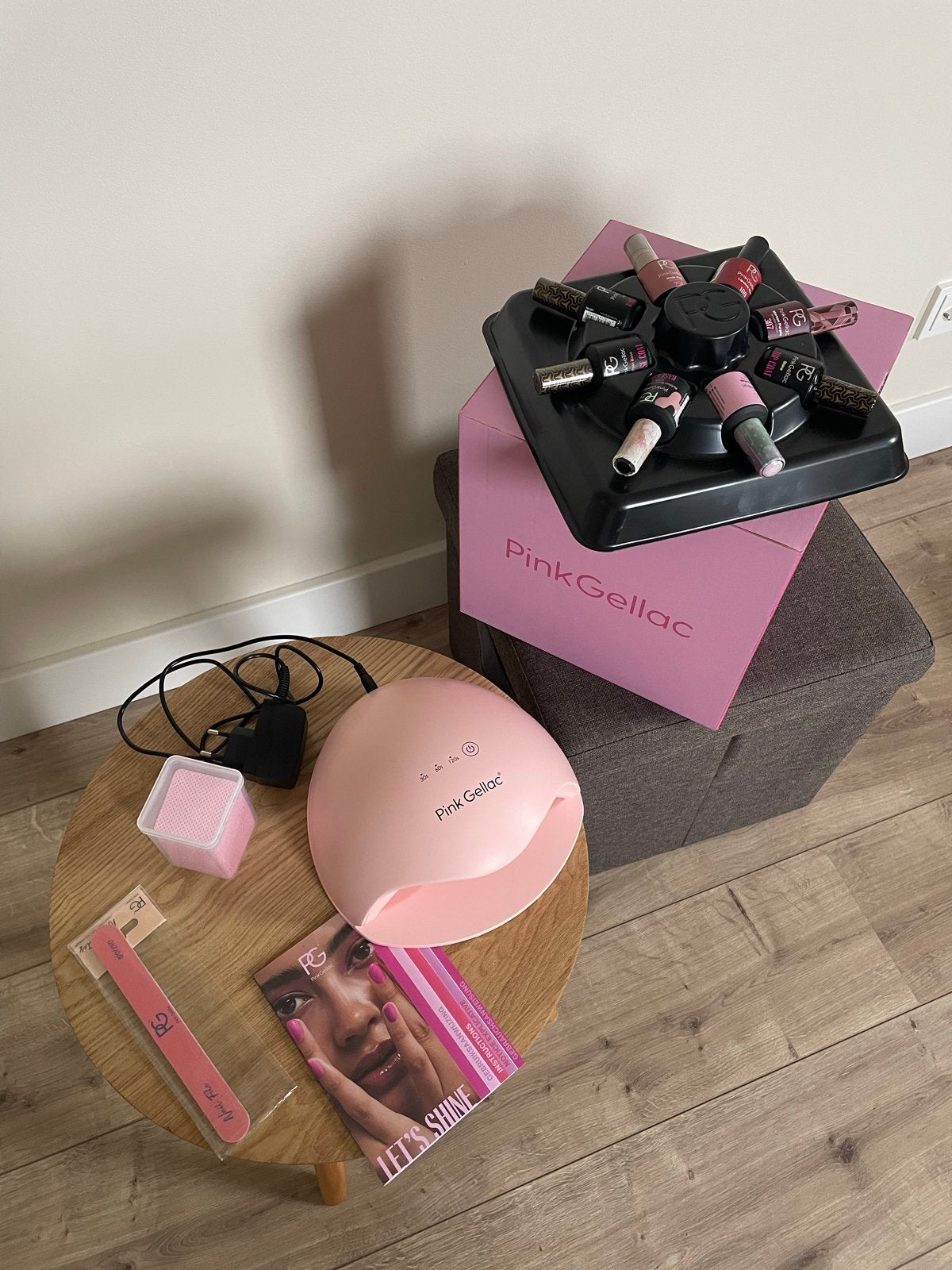 Pink Gellac complete set met extra kleuren en nagelstickers, Ophalen of Verzenden, Zo goed als nieuw, Gehele gezicht, Overige typen