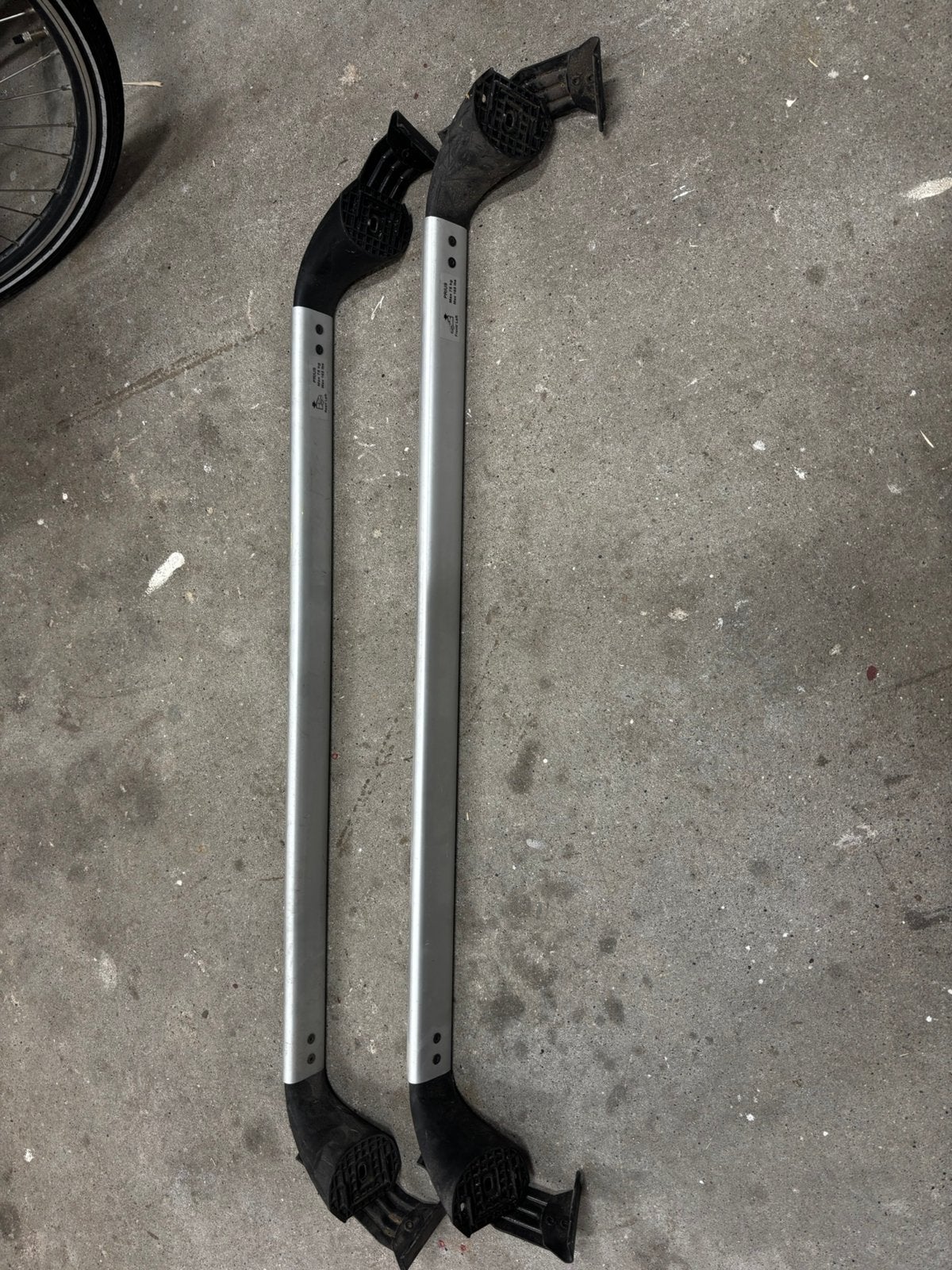 Toyota prius winterbanden lichtmetalen velgen en dakdragers, Auto diversen, Ophalen, Gebruikt