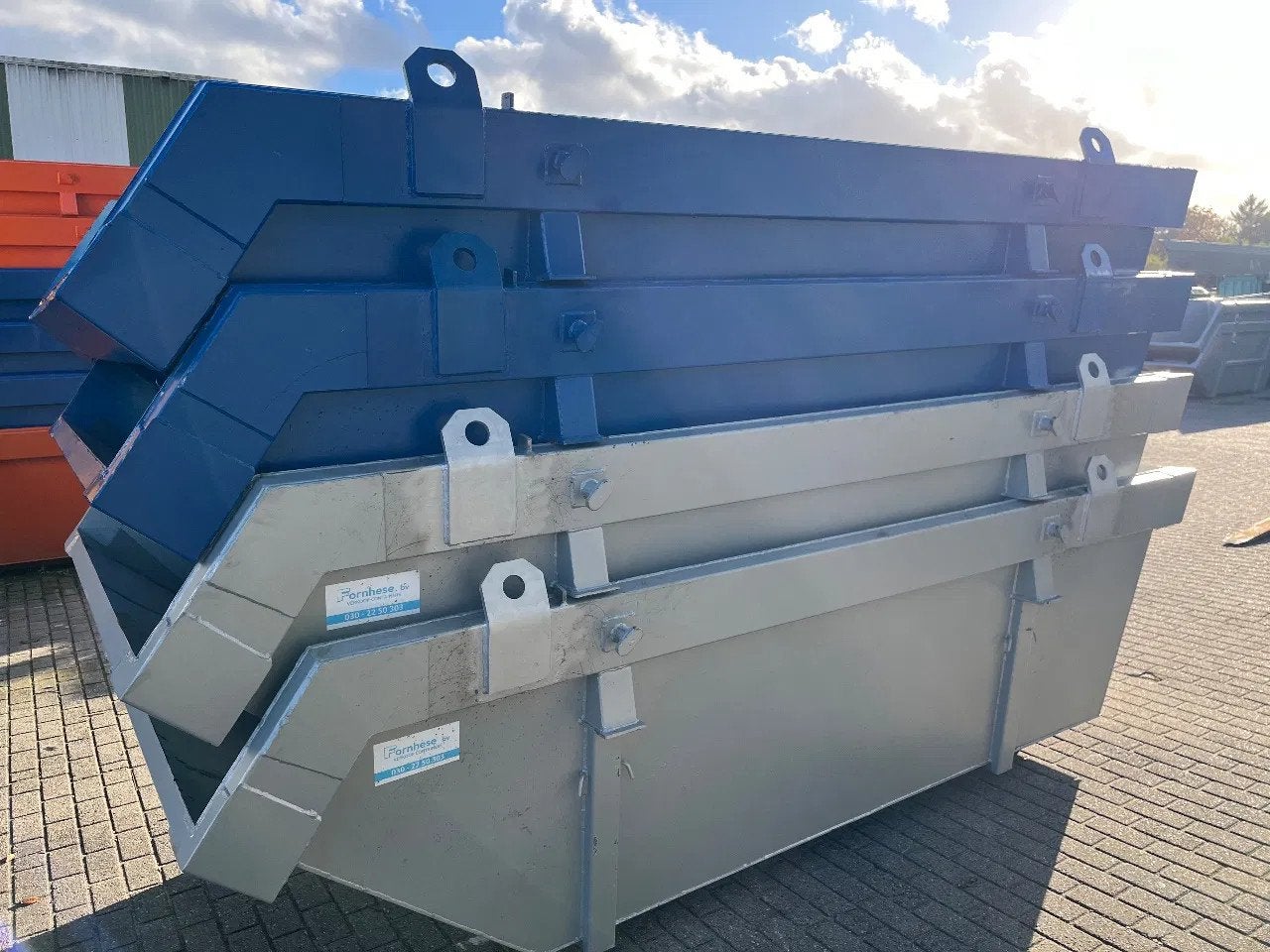Diversen Fornhese 6m3 gecertificeerde containers 5 x stuks o