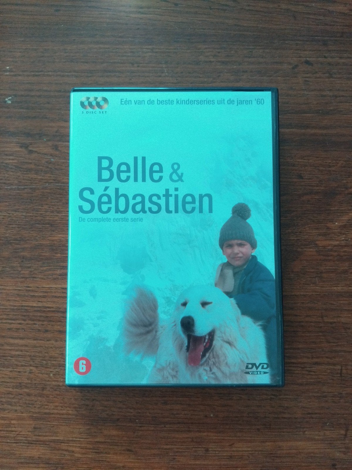 Belle & sébastien 3 dvd in 1 doos, Cd's en Dvd's, Alle leeftijden, Ophalen, Zo goed als nieuw, Natuur