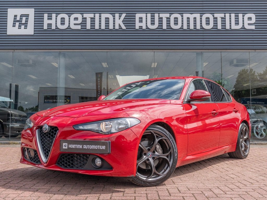 Alfa Romeo Giulia 2.2 Eco Business | NAP | Distributieriem v, Auto's, 4 cilinders, 150 pk, Origineel Nederlands, 1600 kg