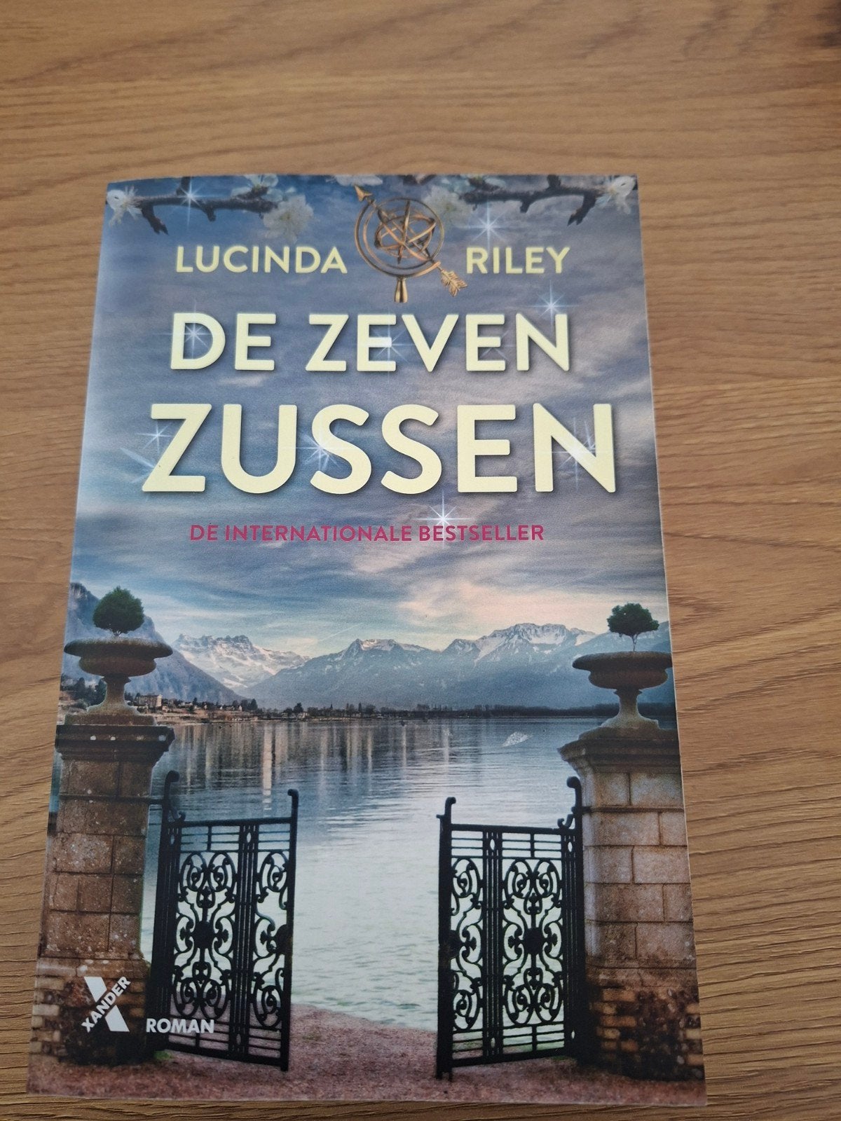 Diverse boeken Saskia Noort, Astrid Holleeder, zeven zussen, Ophalen, Zo goed als nieuw
