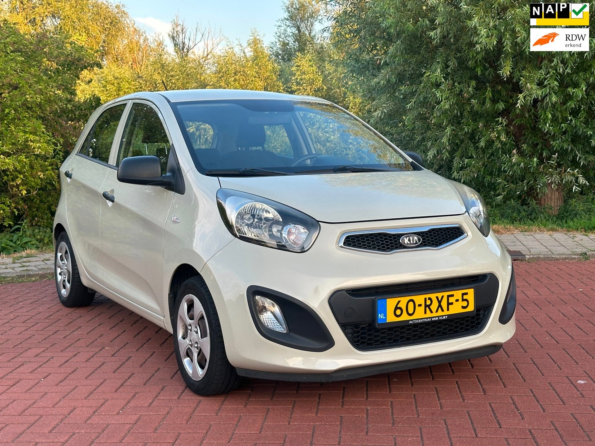 Kia Picanto 1.0 CVVT Comfort Pack Airco/Nap, Voorwielaandrijving, Euro 5, Gebruikt, 400 kg