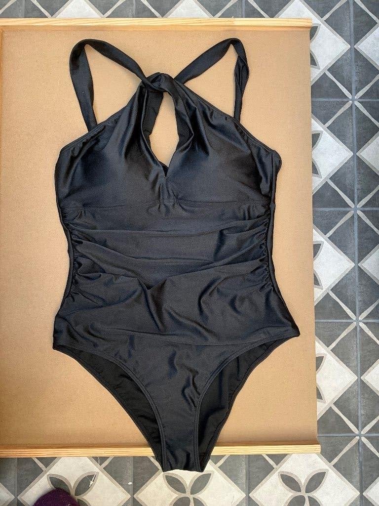 BEACHWAVE corrigerend halter badpak zwart maat 40, Zwart, Nieuw, Badpak, Ophalen of Verzenden