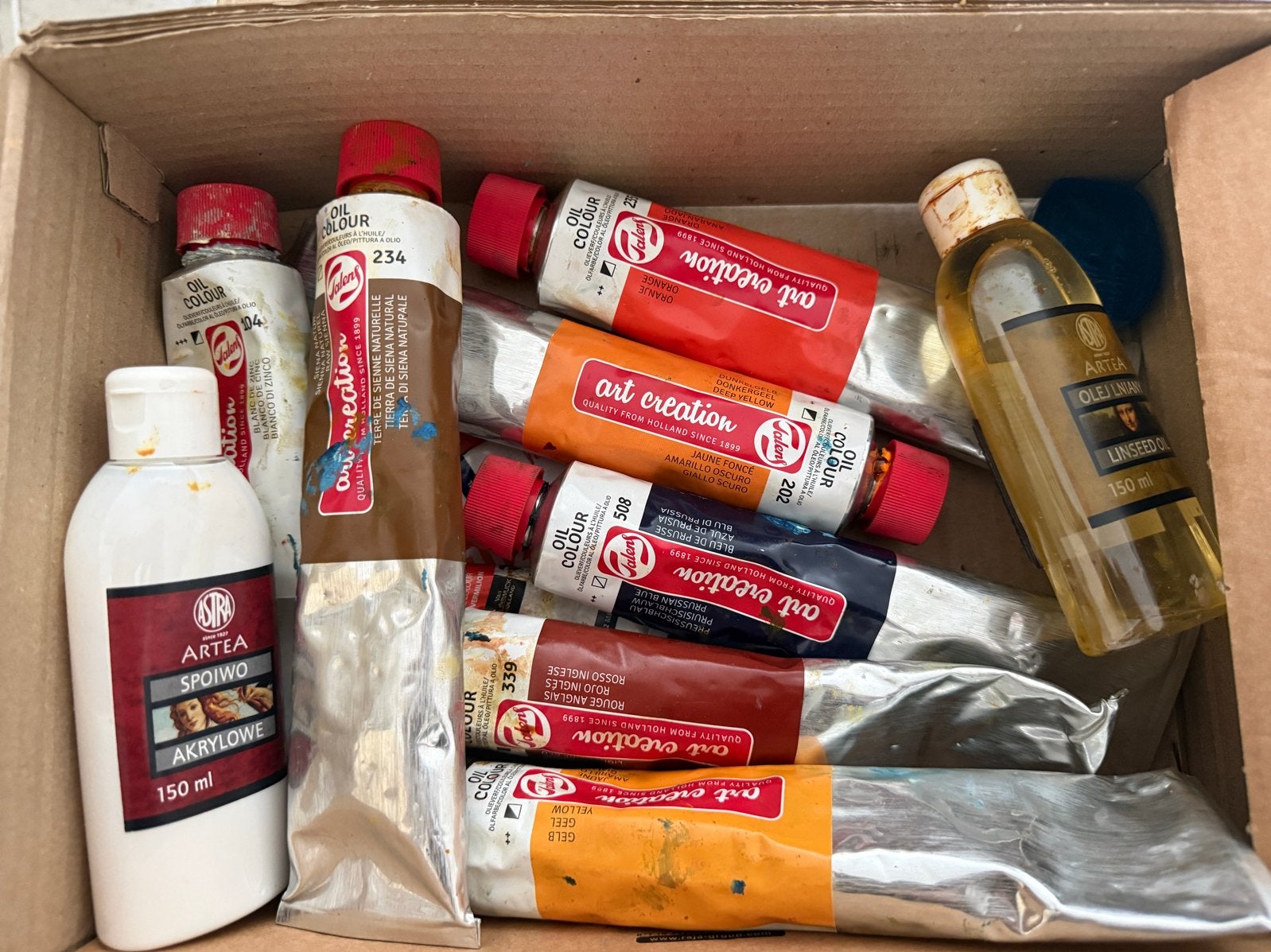 Doos 7 kleuren Art creation (200ml elk) etc + Acrylic verf, Ophalen, Gebruikt, Olieverf