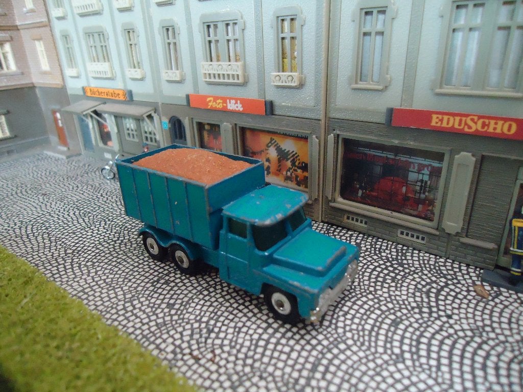 +/- 1:100 Guy Warrior Truck - Husky blauw inclusief lading, Ophalen of Verzenden, Gebruikt, Auto