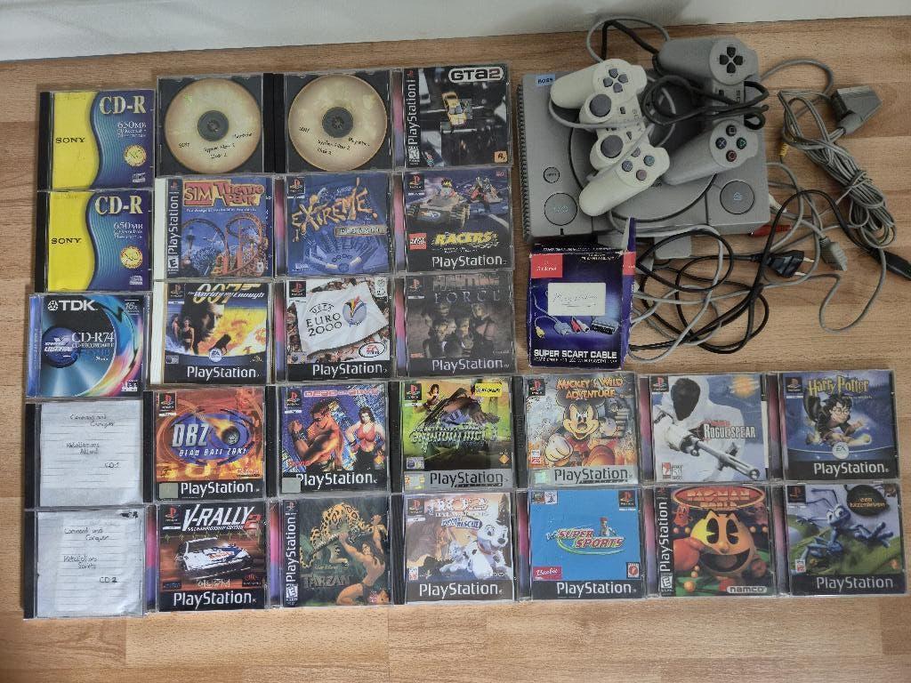 Playstation 1 met controllers en inclusief 25 spellen, Spelcomputers en Games, Spelcomputers | Sony PlayStation 1, Ophalen, Gebruikt