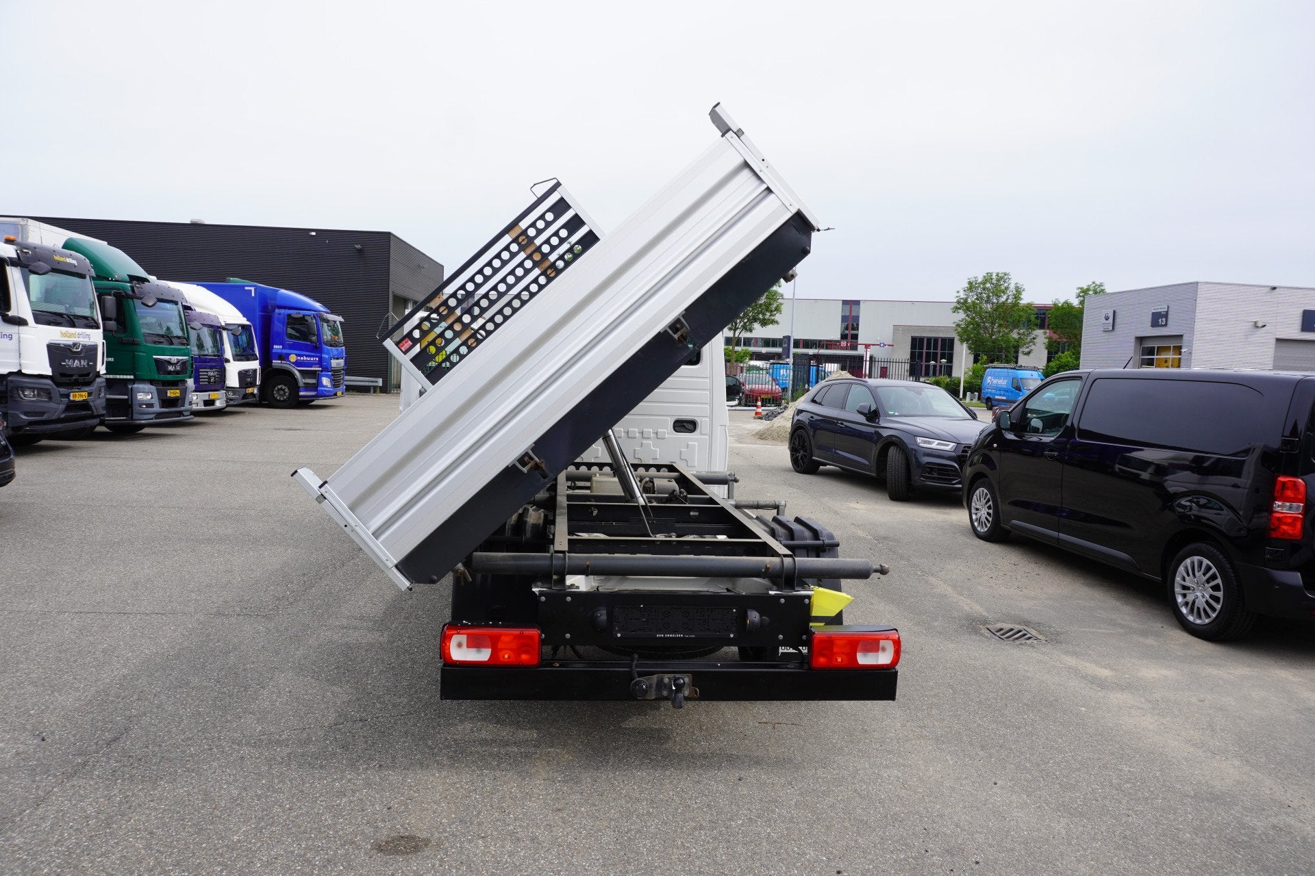 Volkswagen Crafter 180pk Dubbellucht 3-Zijdige kipper Trekha, Voorwielaandrijving, Gebruikt, 4 cilinders, Volkswagen