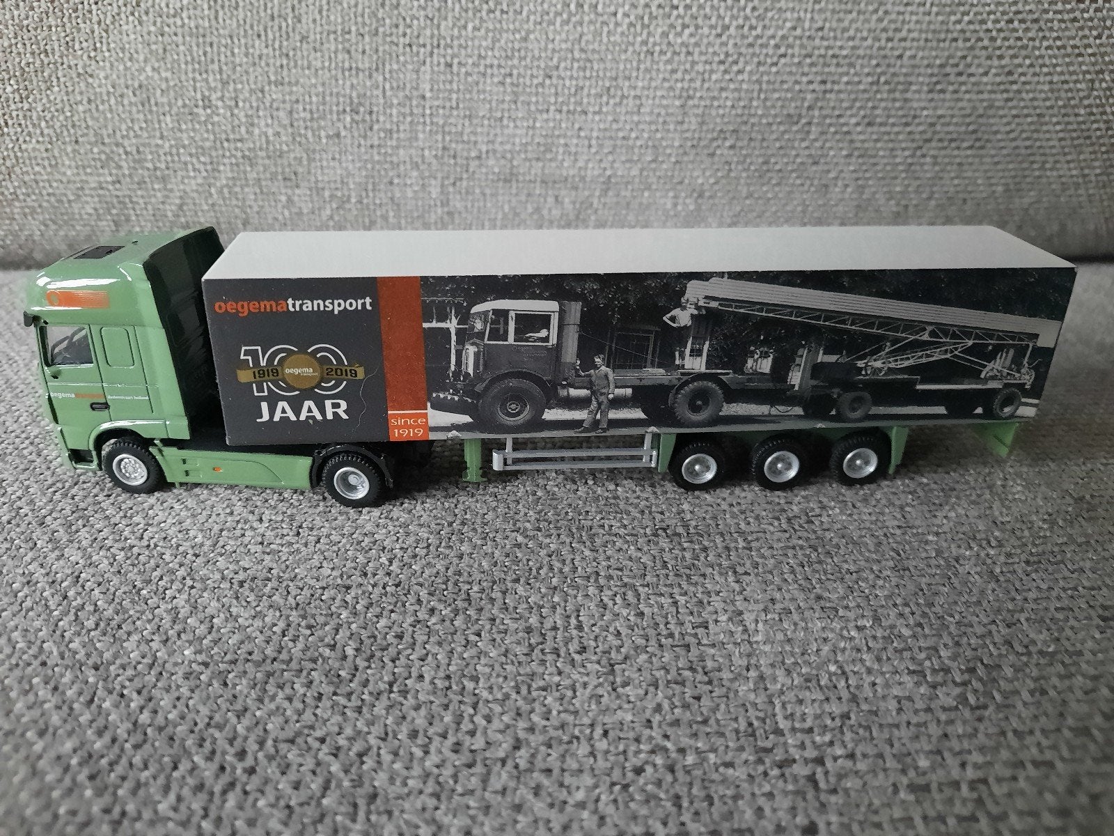 Miniatuurmodel vrachtwagen Oegema Transport 100 jaar, Overige merken, 1:50 of kleiner, Ophalen of Verzenden, Zo goed als nieuw