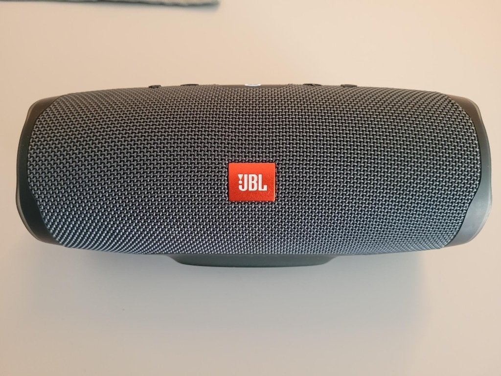 JBL Speaker Essential 2 charge