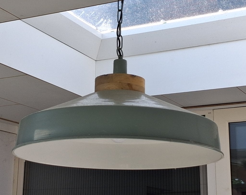 Emaille hanglamp, Huis en Inrichting, Lampen | Hanglampen, Ophalen, Gebruikt, Hout, Minder dan 50 cm