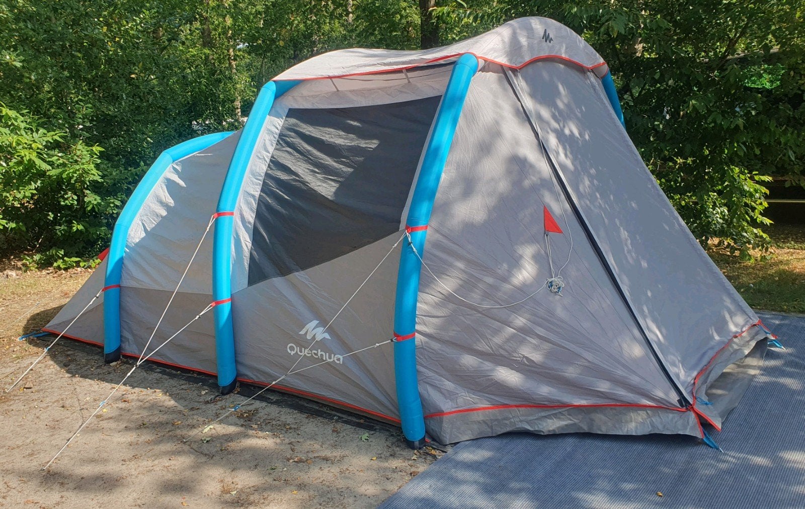 Opblaasbare Tent 4 Personen - Quechua Air Seconds Family 4.1, Gebruikt, Decathlon France, 4 Boulevard de Mons, 59650 Villeneuve d'Ascq, Frankrijk