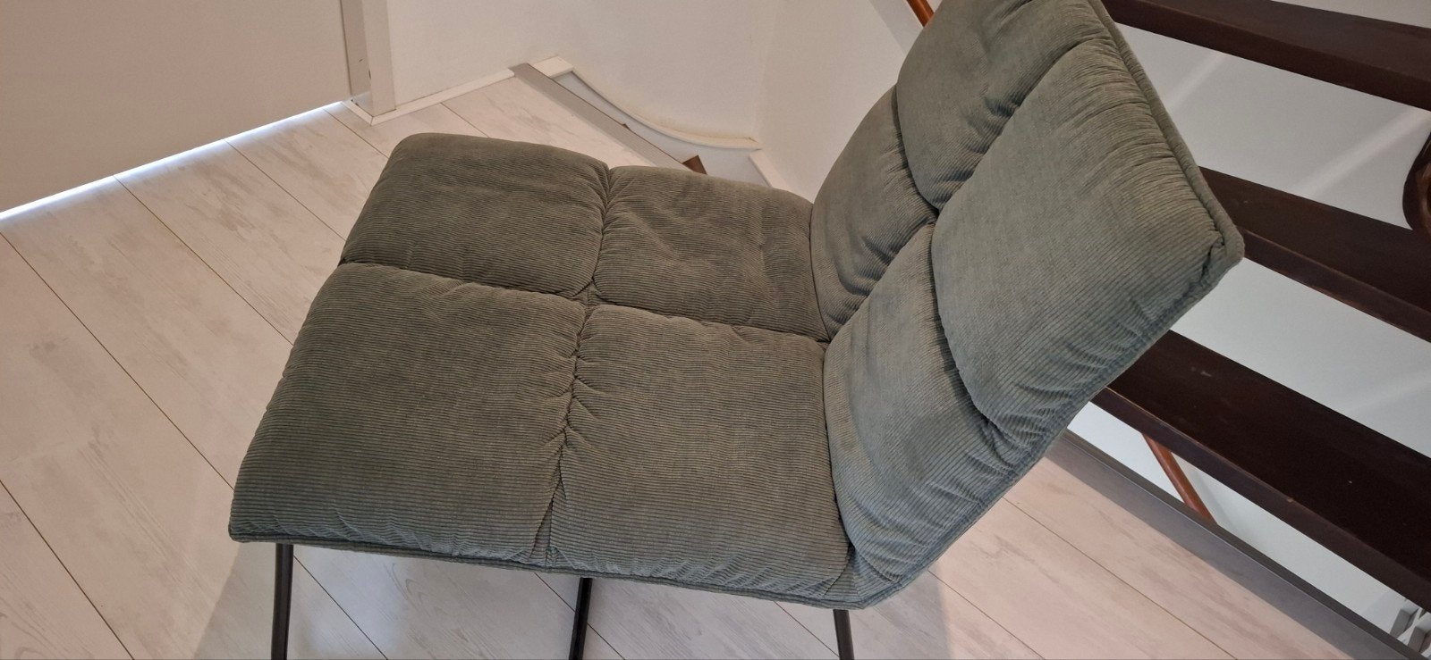 Comfortabele groene corduroy fauteuil, Huis en Inrichting, Ophalen, Gebruikt, Overige kleuren, Metaal