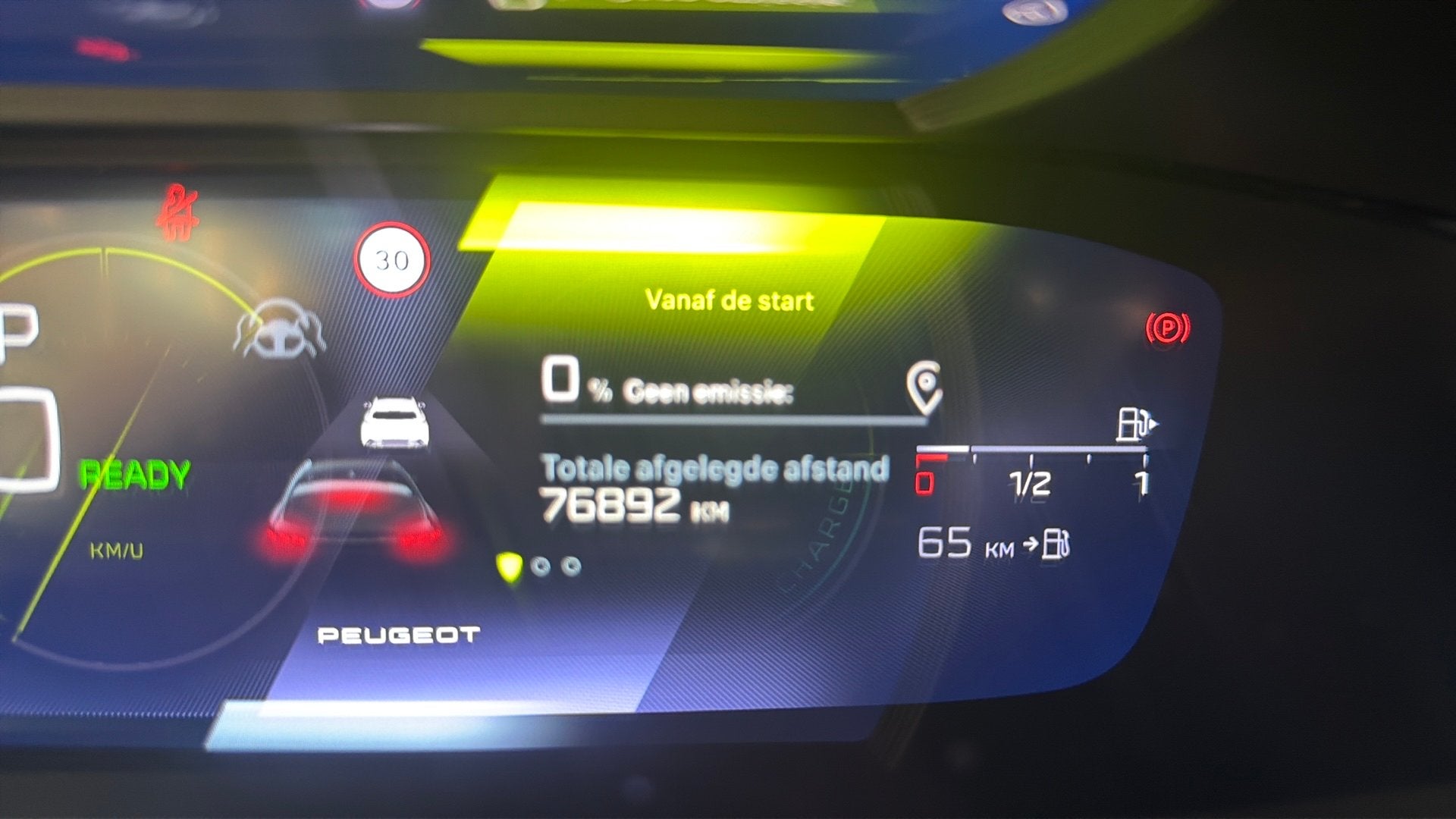 Foto 12 van Peugeot 308 1.6 Hybrid 225pk E-eat8 2022 Zwart