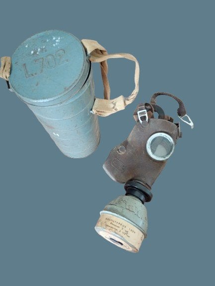 Gasmasker met bus., Ophalen of Verzenden, Nederland, Overige typen