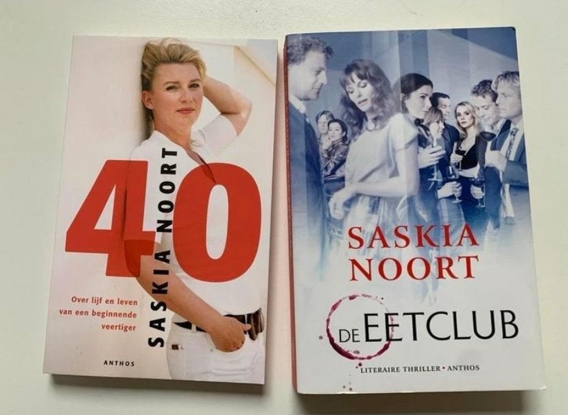 Saskia Noort boeken: 40 & De Eetclub, Boeken, Ophalen of Verzenden, Gelezen, Nederland