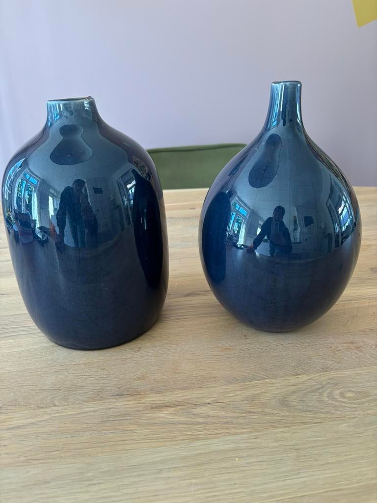 Twee blauwe vazen van VT Wonen, Ophalen, Gebruikt, Blauw