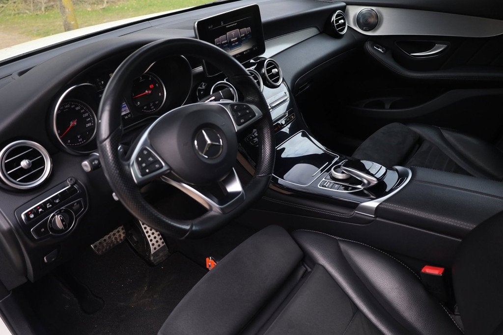 Mercedes-Benz GLC-klasse 250 d 4MATIC Ambition Aut. | AMG-St, Auto's, Mercedes-Benz, Automaat, Gebruikt, 2500 kg, Wit