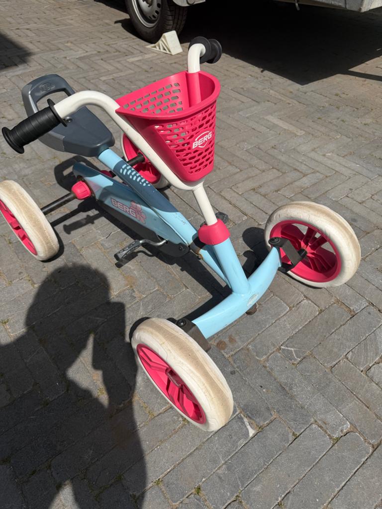 Berg Buzzy Skelter voor kinderen vanaf 2 jaar, Ophalen of Verzenden, Gebruikt, Trapvoertuig