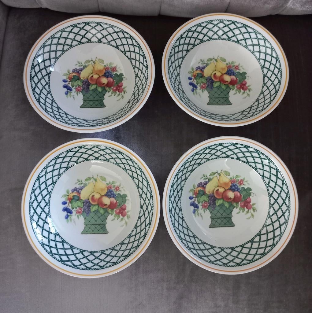 4 papbakjes Villeroy en Boch Basket, Huis en Inrichting, Keuken | Servies, Ophalen, Overige stijlen, Porselein, Schaal of Schalen