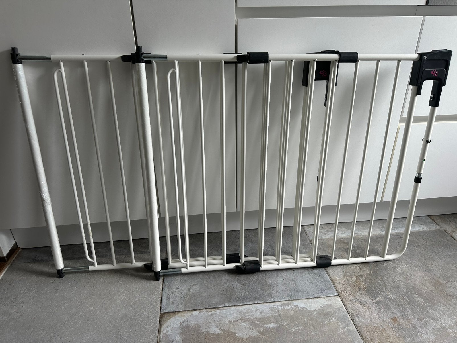 Twee traphekken A3 safetydoors, Ophalen, Zo goed als nieuw, Metaal of IJzer, 115 cm of meer