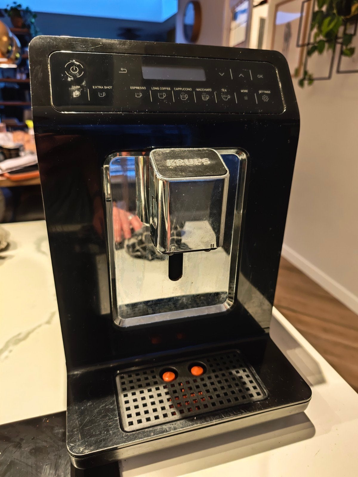 Krups EA891C volautomatische espressomachine (defect)