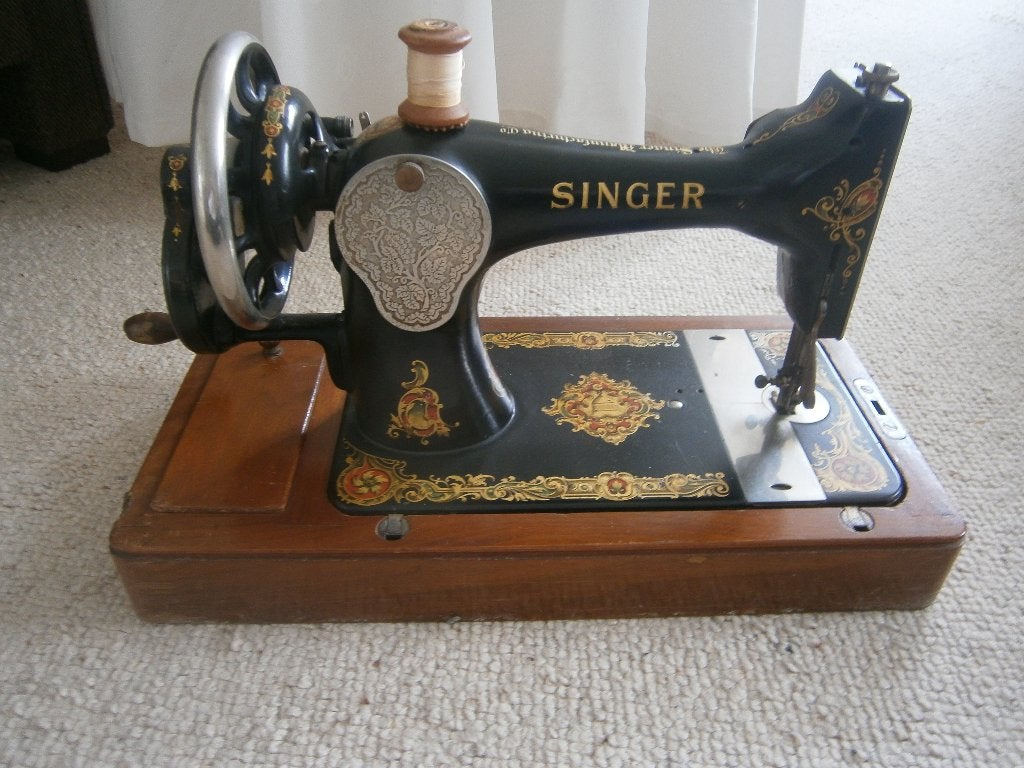 oude Singer Naaimachine, Ophalen