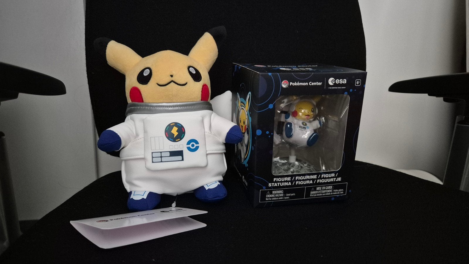 Pikachu ESA x Pokémon Center Combi Figuur en Knuffel, Hobby en Vrije tijd, Ophalen of Verzenden, Zo goed als nieuw