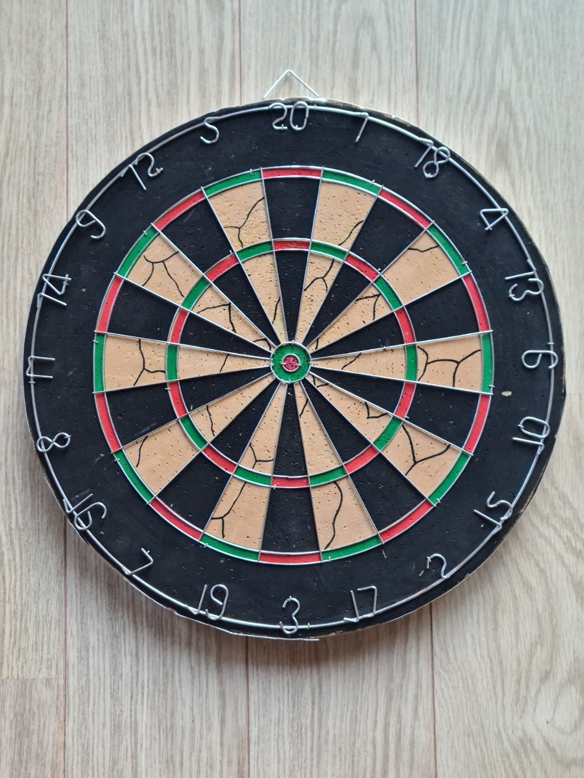 Sisal dartbord met ophanghaak - Gebruikt, nog prima, Ophalen, Gebruikt, Dartbord