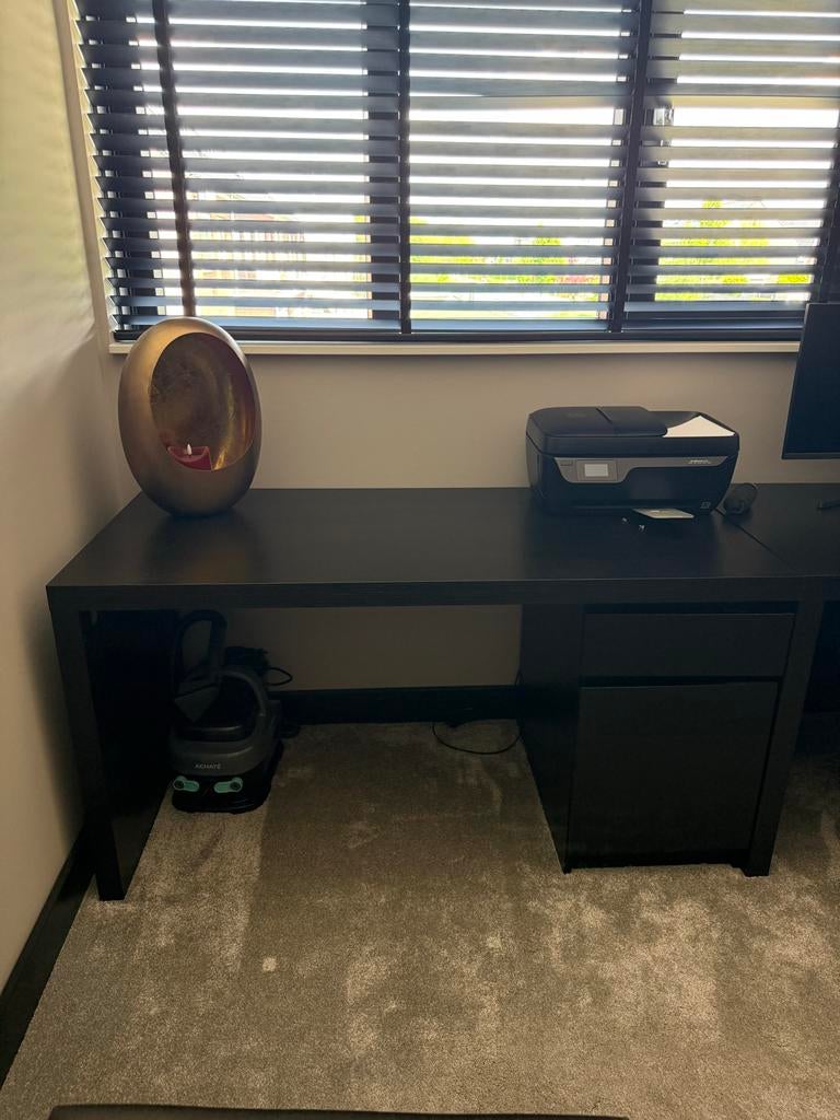 IKEA Malm bureau zwartbruin, 140x65 cm (eventueel 2 stuks), Huis en Inrichting, Bureaus, Ophalen, Zwart, Gebruikt, IKEA