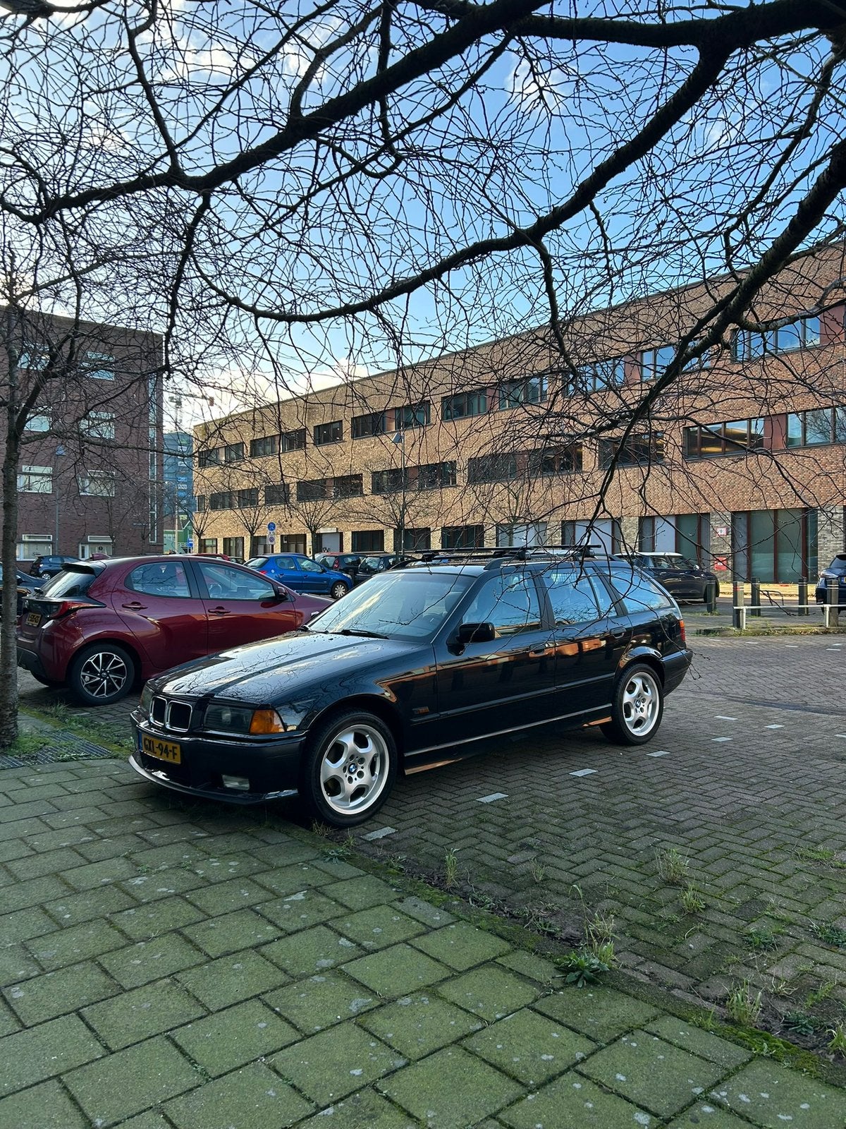 BMW E36 328i Touring(M52B28)| Handbak I M-Pakket |Youngtimer, Auto's, 1300 kg, Zwart, Stationwagon, Particulier