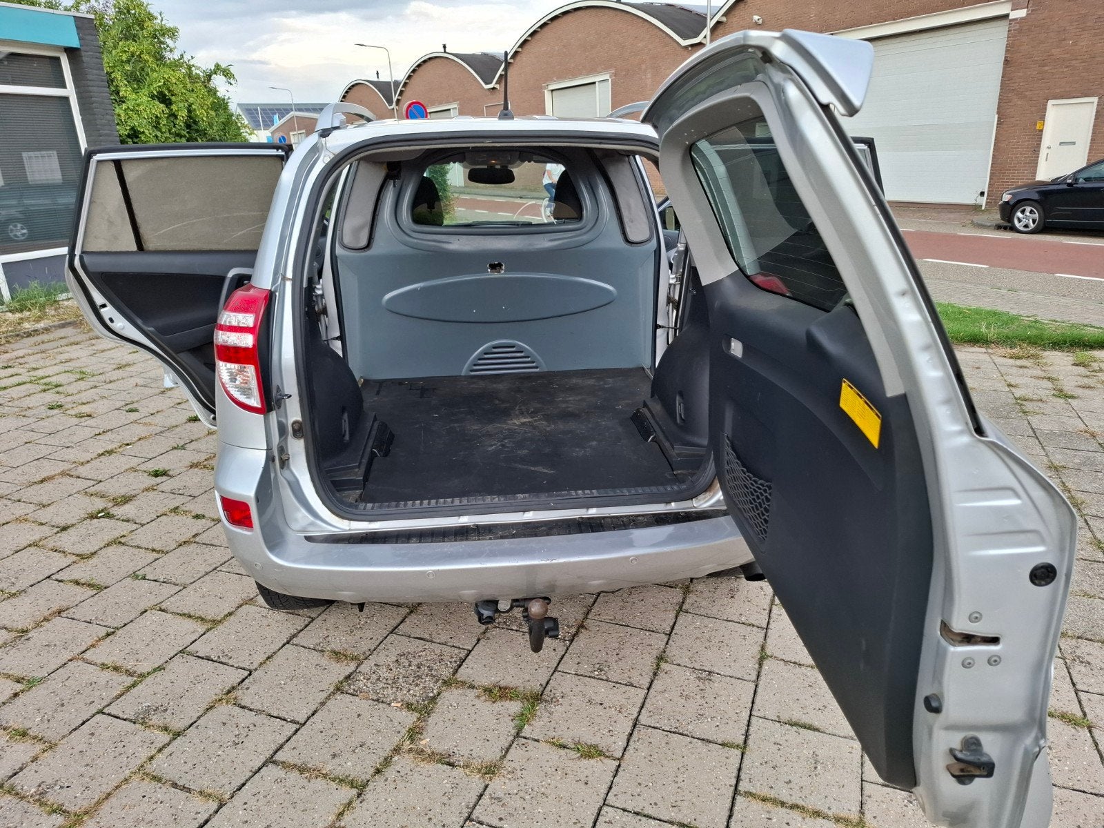 Toyota Rav4 2.2 D-4d-f VAN 4WD 2011 Airco, Grijs kenteken, 4 cilinders, Parkeersensor, Origineel Nederlands, Bedrijf