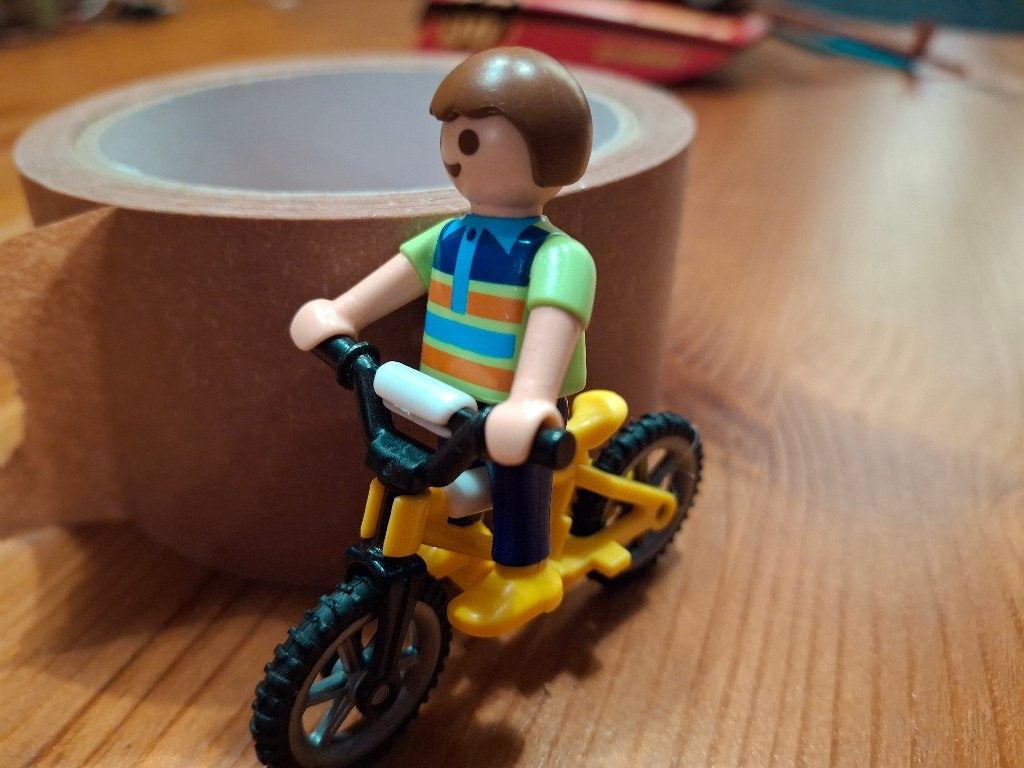 Kind op fietsje. € 3.50., Ophalen of Verzenden, Gebruikt