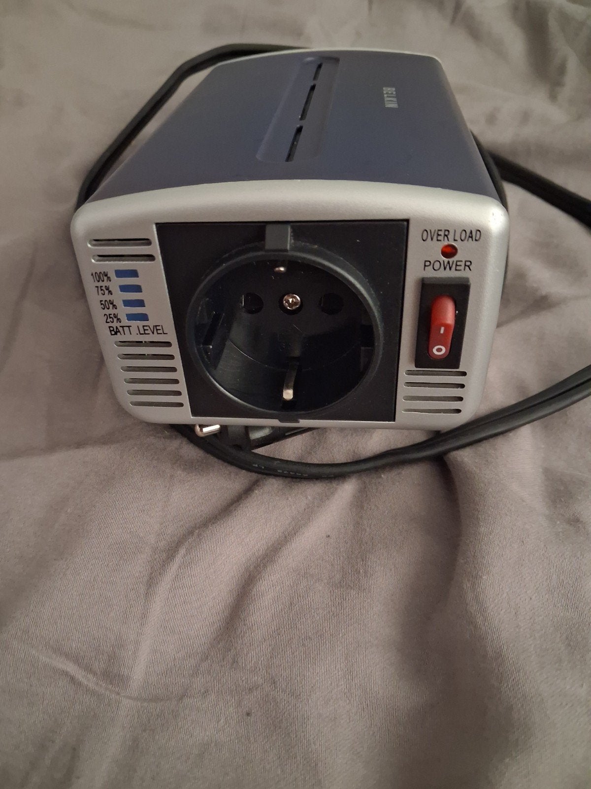 Belkin Omvormer 12V naar 230V AC 300W (600W piek), Ophalen, Gebruikt