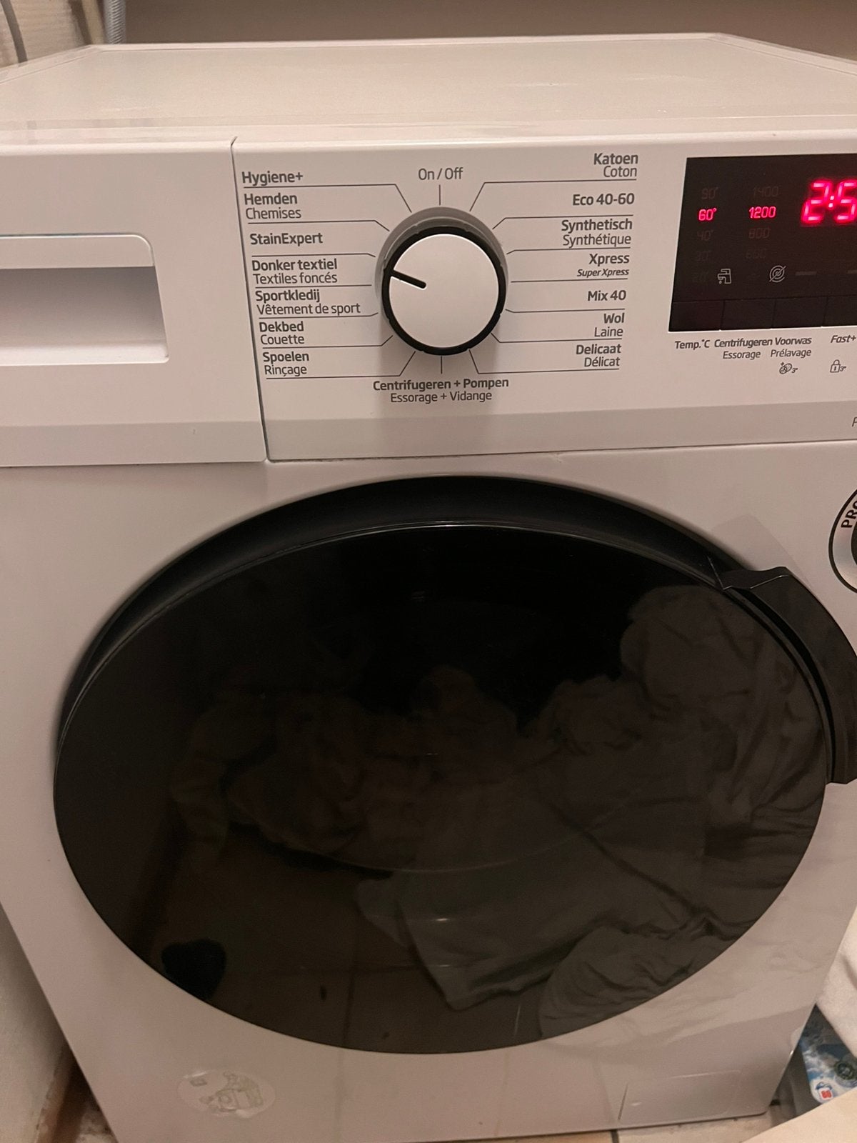 Beko Wasmachine 9 kg 1400 RPM Stil & Zuinig!, Witgoed en Apparatuur, 6 tot 8 kg, Ophalen, Zo goed als nieuw, 85 tot 90 cm
