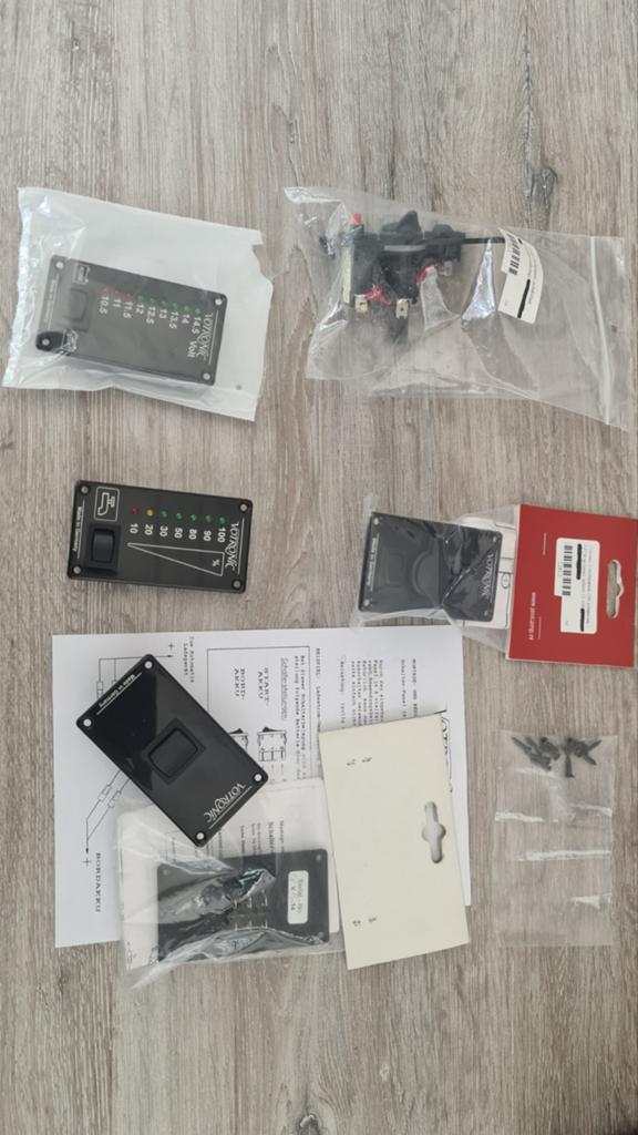 Votronicmeters (zwart), Caravans en Kamperen, Camper-accessoires, Ophalen of Verzenden