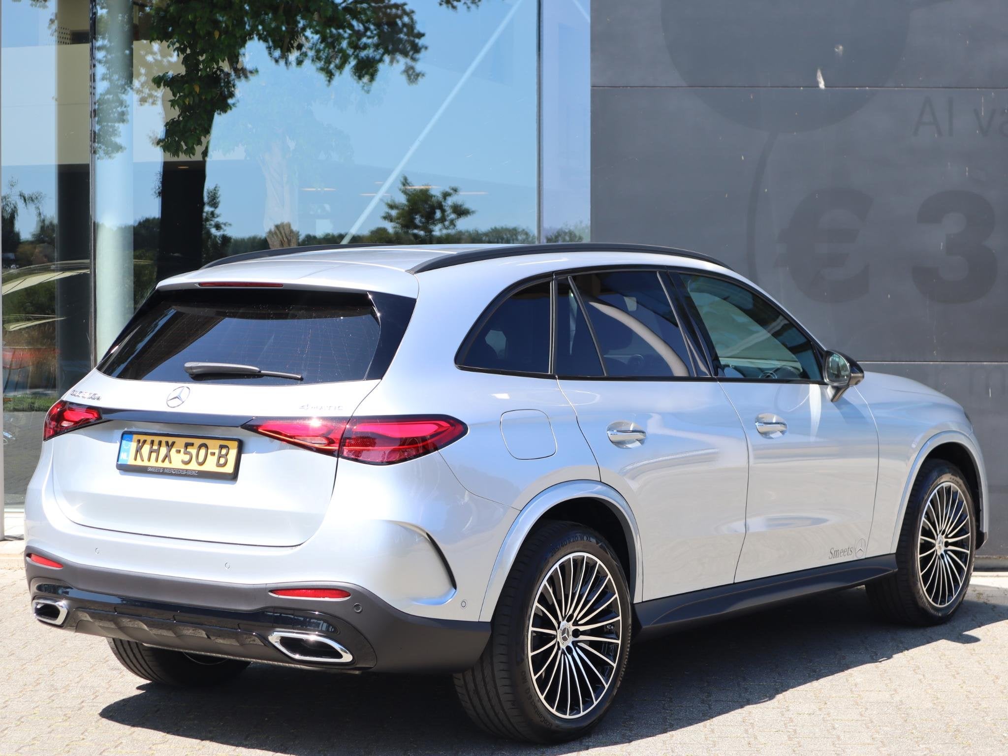 Mercedes-Benz GLC-klasse 300e 4MATIC Business Solution AMG l, Auto's, 4 cilinders, 2000 kg, Stoelverwarming, Vierwielaandrijving