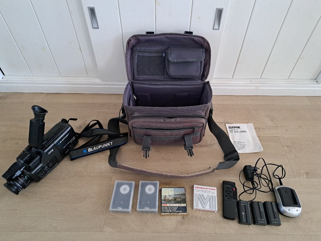 Blaupunkt CR-500 VHS-C videocamera, Audio, Tv en Foto, Videocamera's Analoog, Ophalen of Verzenden, VHS-C of SVHS-C, Camera