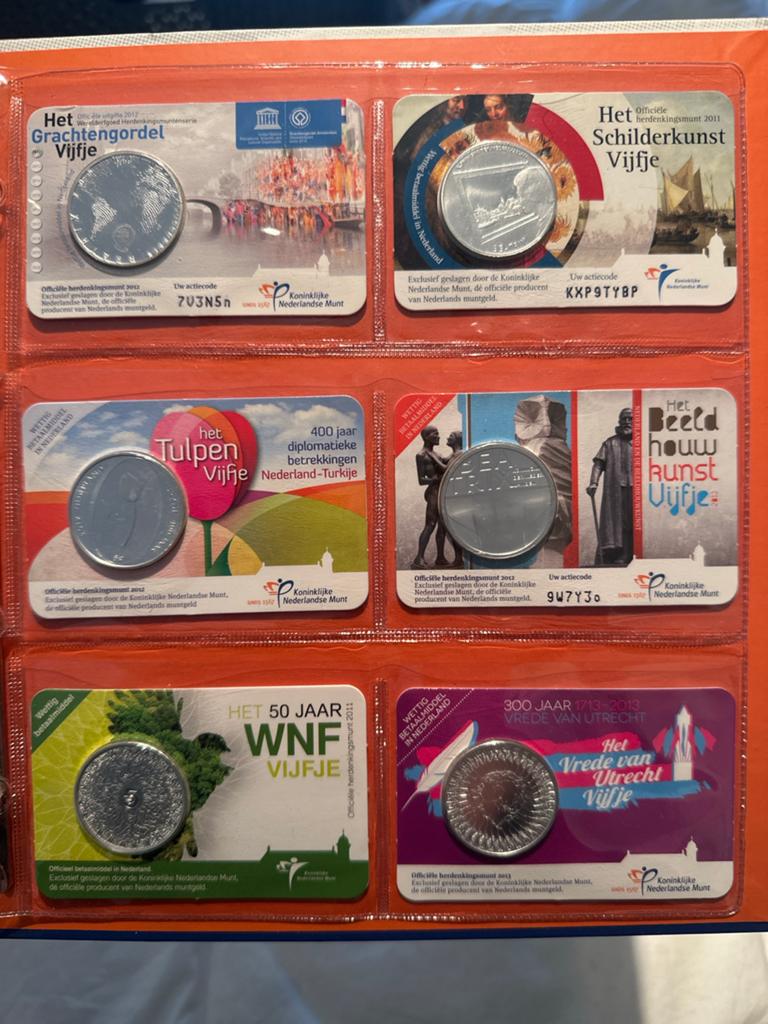 Set van 6 Nederlandse verzilverde €5 herdenkingsmunten, Postzegels en Munten, Munten | Nederland, Setje, Koningin Beatrix, Zilver