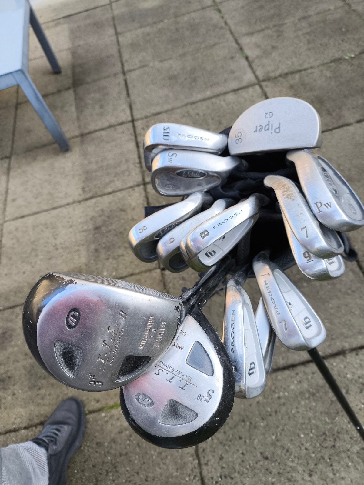 Complete golfset met tas, clubs, ballen en tees, Ophalen of Verzenden, Gebruikt, Set, Overige merken