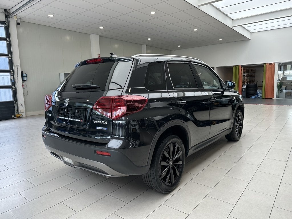 Suzuki Vitara 1.4 Boosterjet Select Hybride [ 17"inc ZWARTE, 1140 kg, 12 maanden, Stof, Gebruikt
