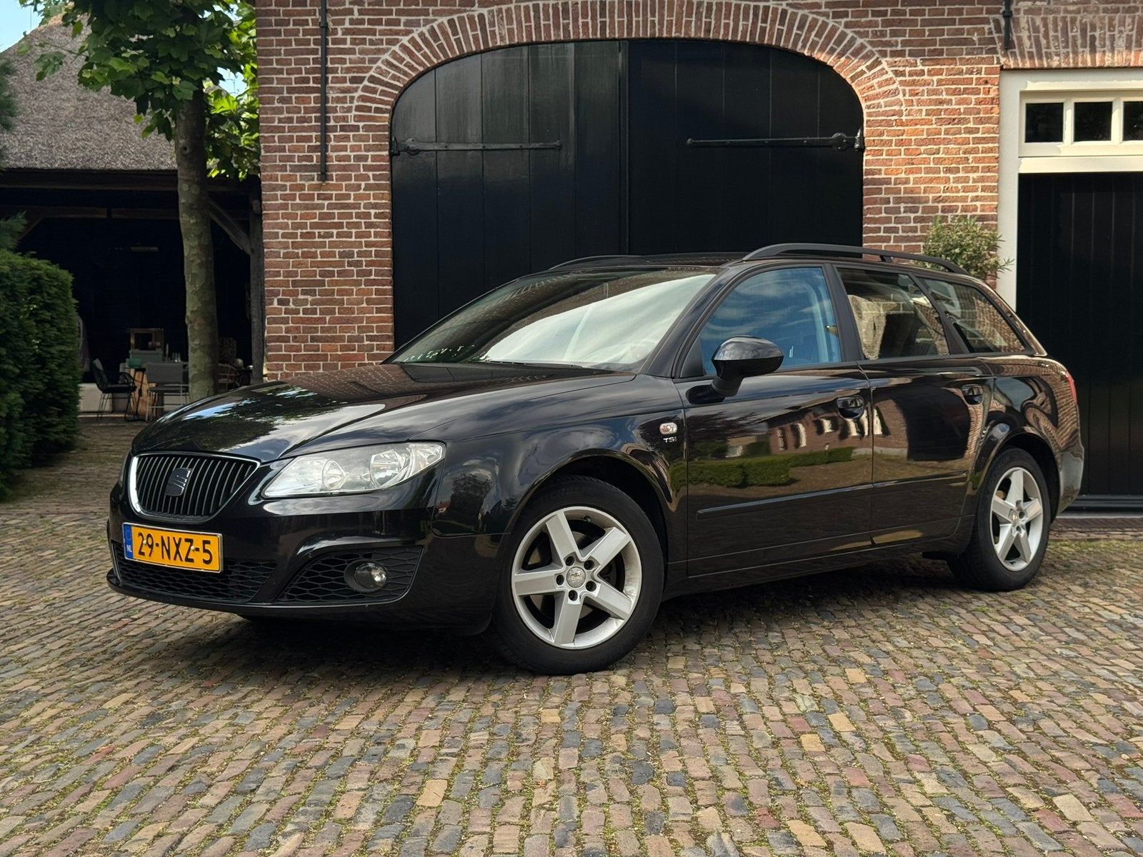 Seat Exeo 1.8TSI | Org. NL | Trekhaak | Cruise Control | APK, Auto's, Voorwielaandrijving, Euro 5, Stof, Zwart