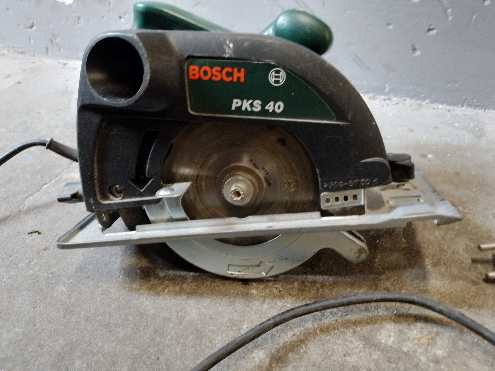 Bosch PKS 40 Cirkelzaag - Weinig gebruikt, Ophalen, Gebruikt, Cirkelzaag, 30 tot 70 mm