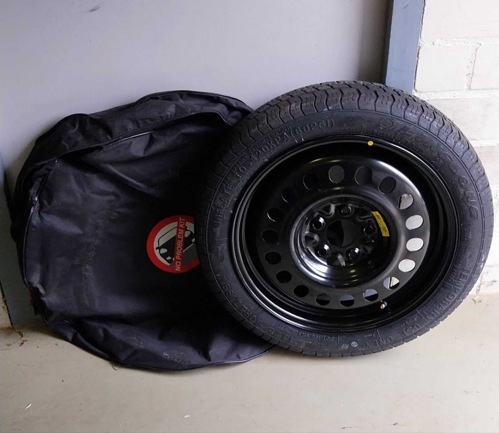 Nieuwe thuiskomer met hoes., Ophalen, Banden en Velgen, Nieuw, 17 inch