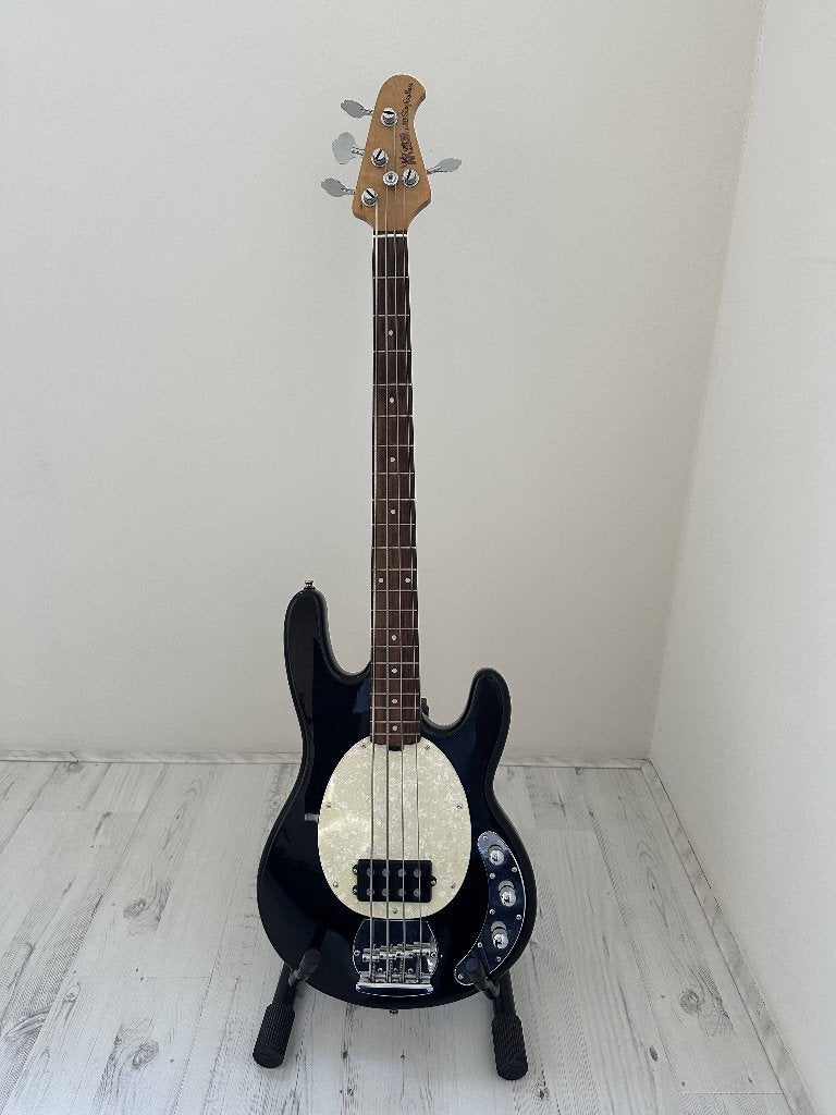 Musicman Stingray 4 - COPY, Ophalen, Zo goed als nieuw, Elektrisch