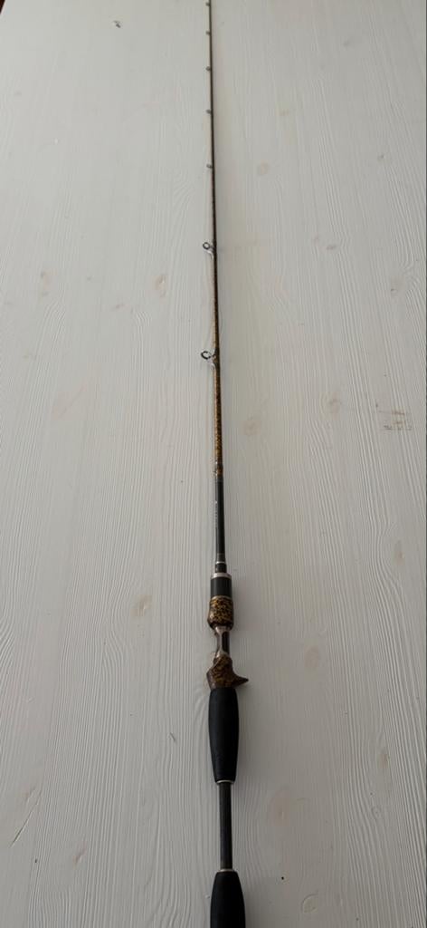 Westin W8 Vertical Jigging-T Hengel 6'2" M 14-28g, Ophalen, Zo goed als nieuw, Werphengel