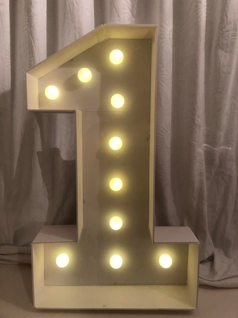 Lichtcijfers te huur voor elke gelegenheid, Hobby en Vrije tijd, Ophalen, Zo goed als nieuw, Verjaardag