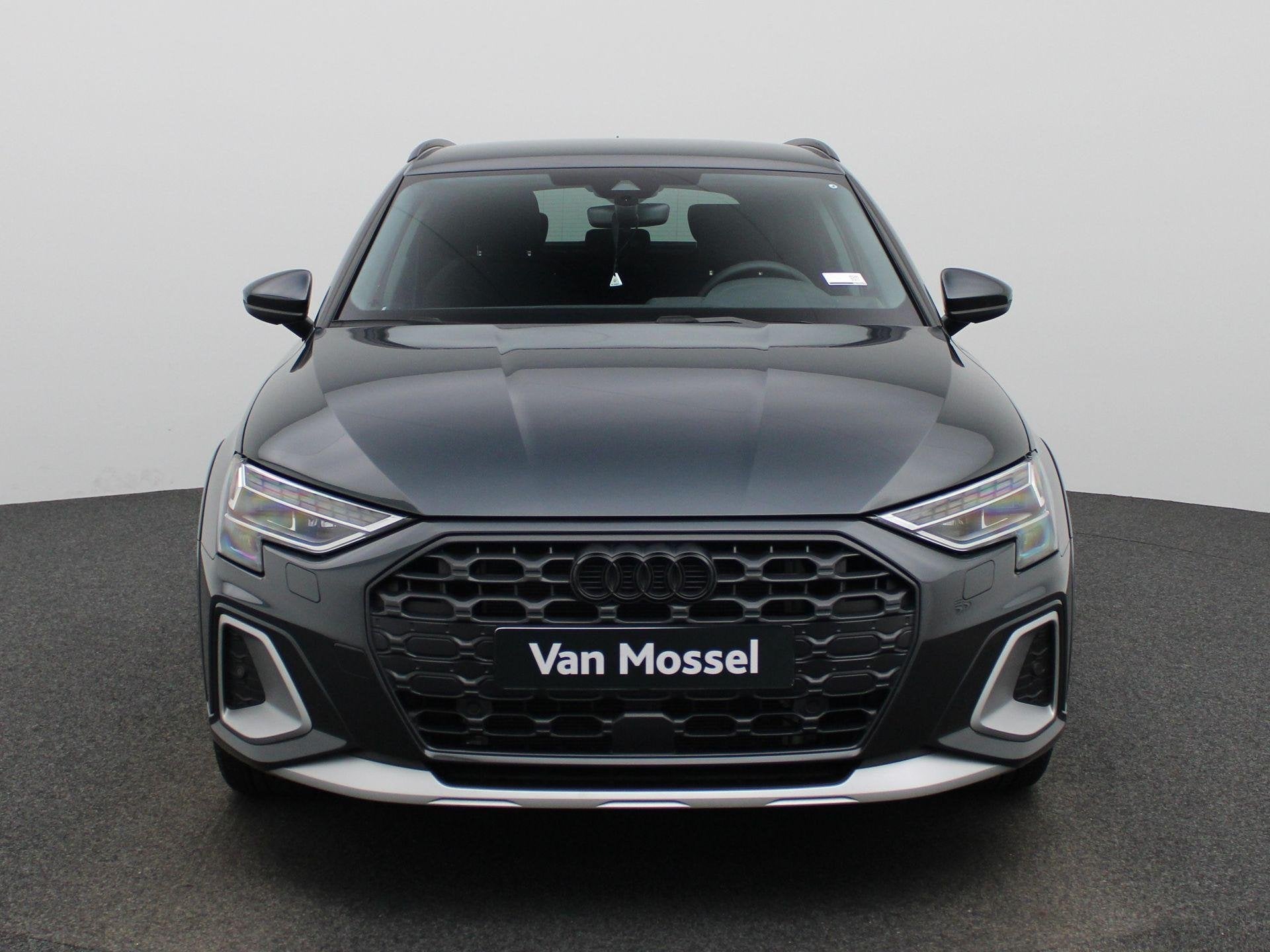 Audi A3 allstreet 40 TFSI e Advanced edition 204 PK l Adapti, 12 maanden, Stof, 4 cilinders, 150 min