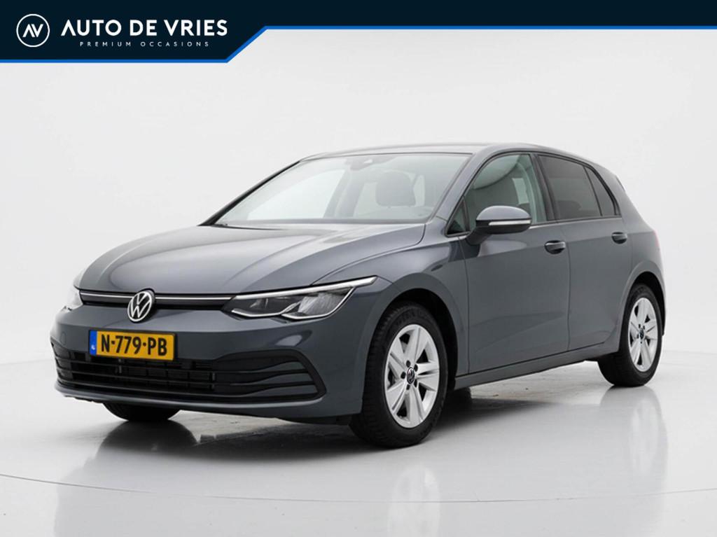 Volkswagen Golf 1.0 TSI 110pk Life Business | ECC | Navigati, Voorwielaandrijving, Gebruikt, Automatische klimaatregeling, 620 kg